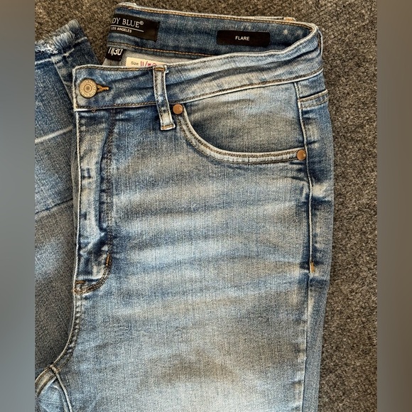 Judy Blue Women’s Giselle Tummy Control Release Hem Flare Jeans, size 11/30 - Picture 7 of 9